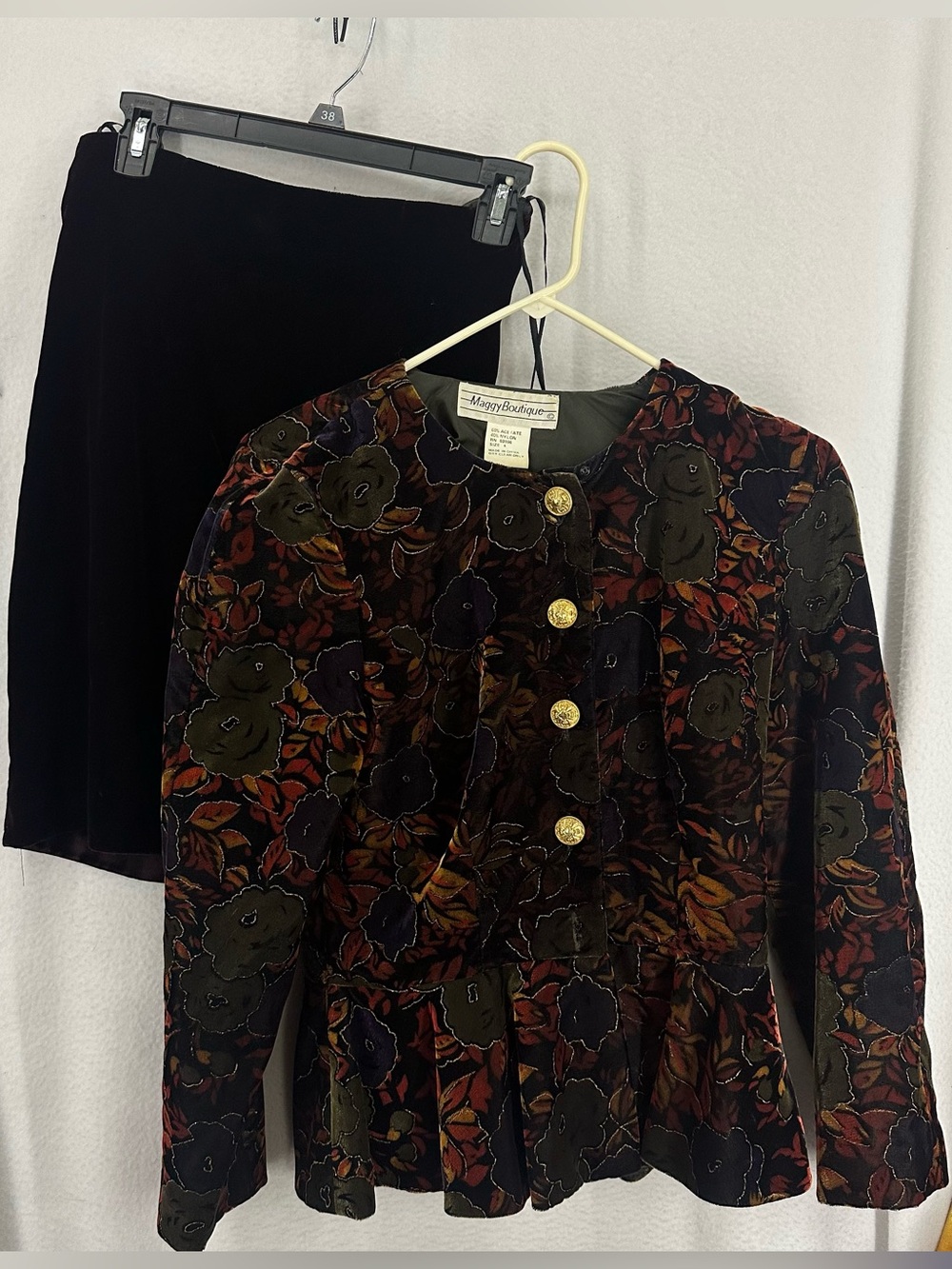 Vintage‎ 90s Maggy Boutique Velvet Floral Suit Set Women Size 4 Peplum Jacket